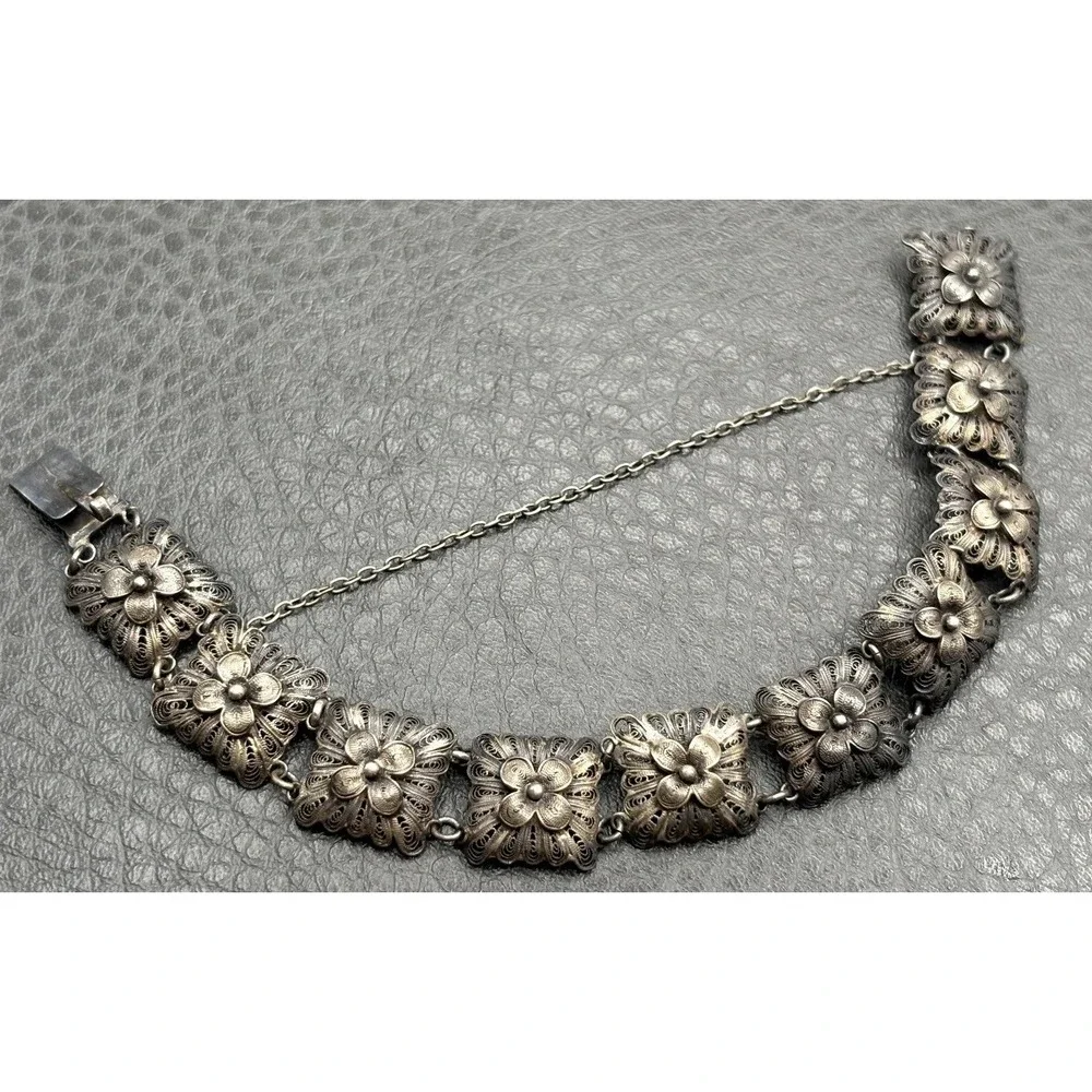 Vintage Art Deco 800 Silver Filigree Flower Panel Bracelet Silver 6.5